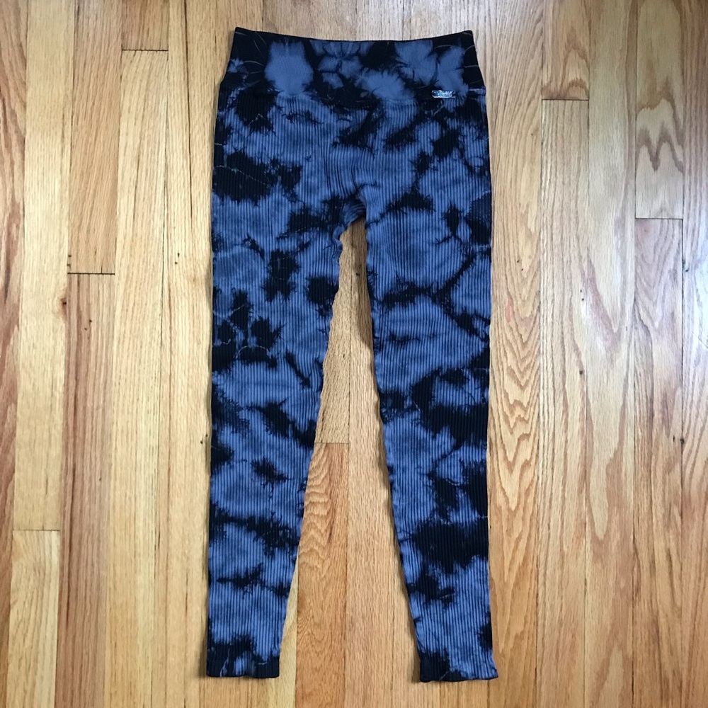 Bombshell Sportwear Black & Gray Tie-Dye Ribbed Seamless Leggings L/XL
